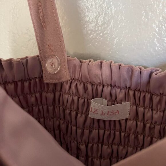 Liz Lisa bow tank top - Picture 2 of 3